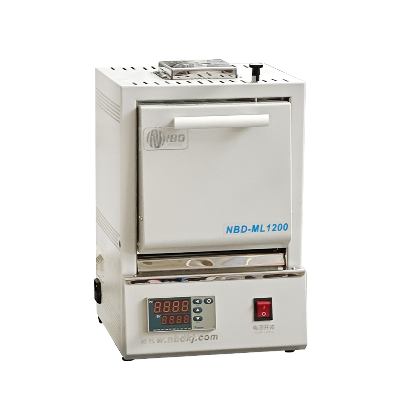 Molten salt furnace for glove box